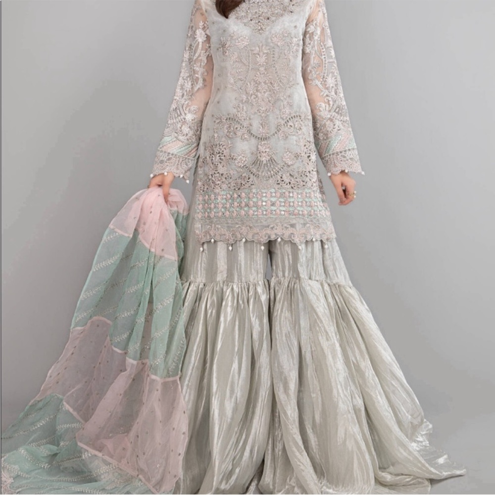 Maria B 3, pc gharara